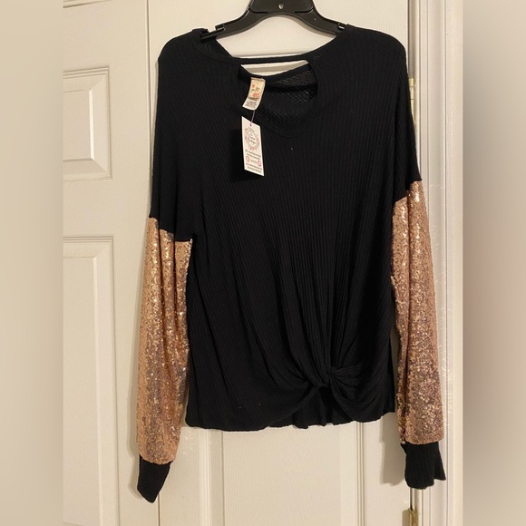 7th Ray Tops - Rose Gold Sequins Sleeve Top (Oversized)